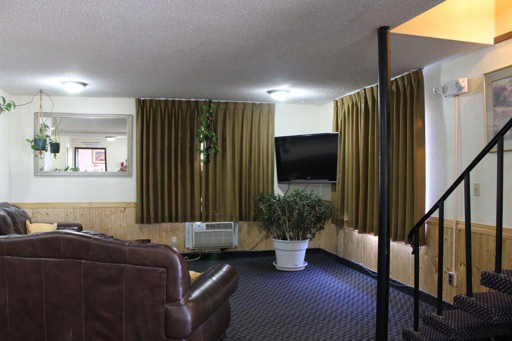 East Grand Inn East Grand Forks Εξωτερικό φωτογραφία